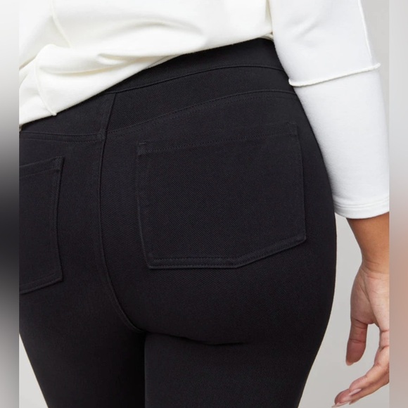 SPANX Black Colored Jegging Style Ankle Leggings SIZE M - Picture 3 of 9